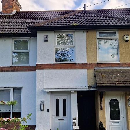 4 Bedroom Perfect Home For The Family Getaway Birmingham Exteriör bild